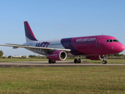 Tízmilliókkal támogathatja az önkormányzat a Wizz Air debreceni bázisának bővítését