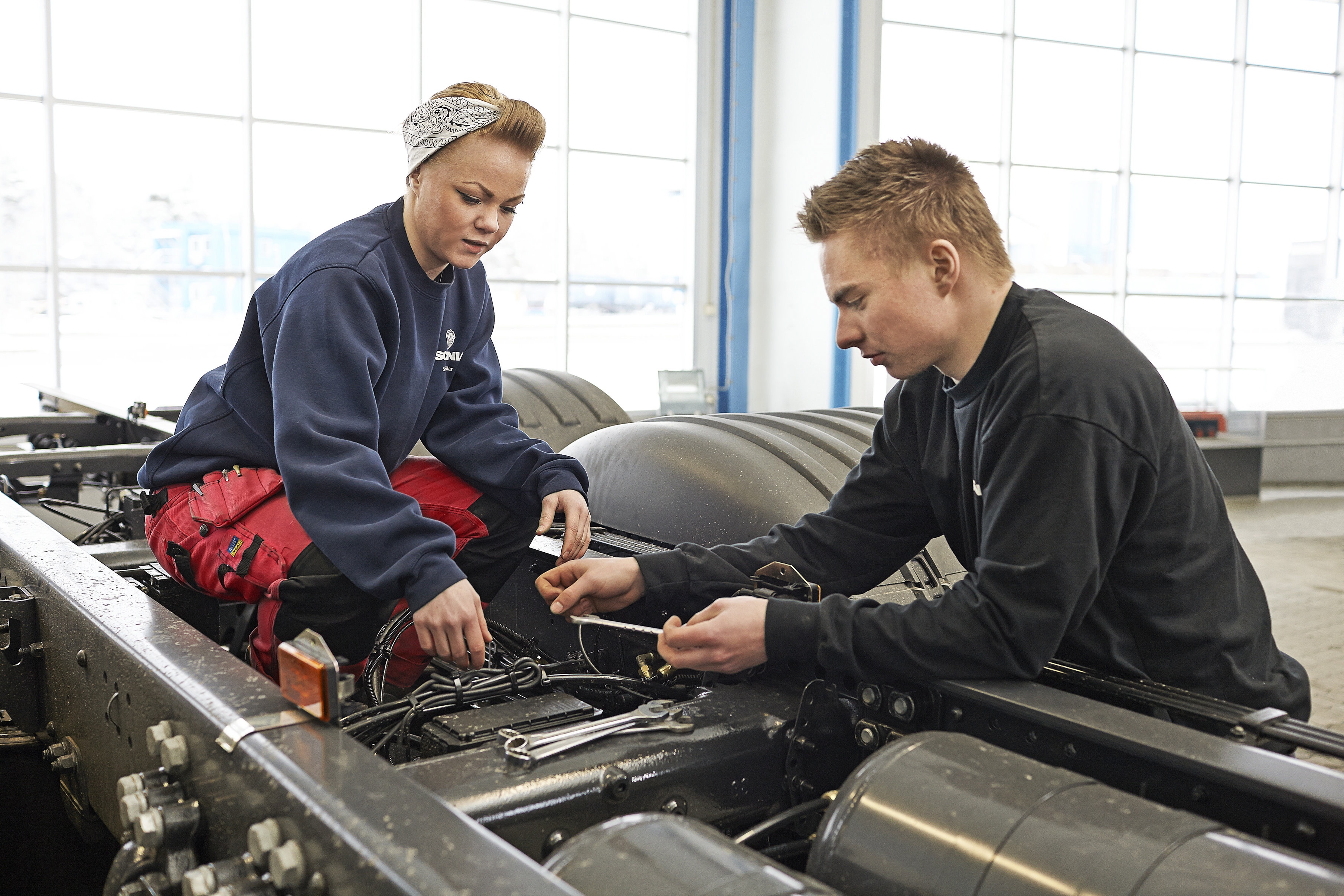Scania Young Professionals néven saját ingyenes tehergépjármű képzést és ösztöndíj programot kínál a Scania