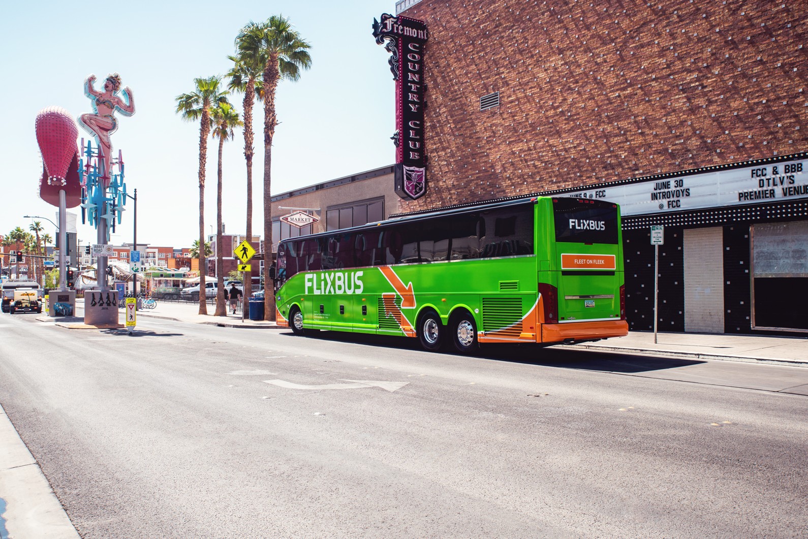 A FlixBus megduplázta amerikai hálózatát