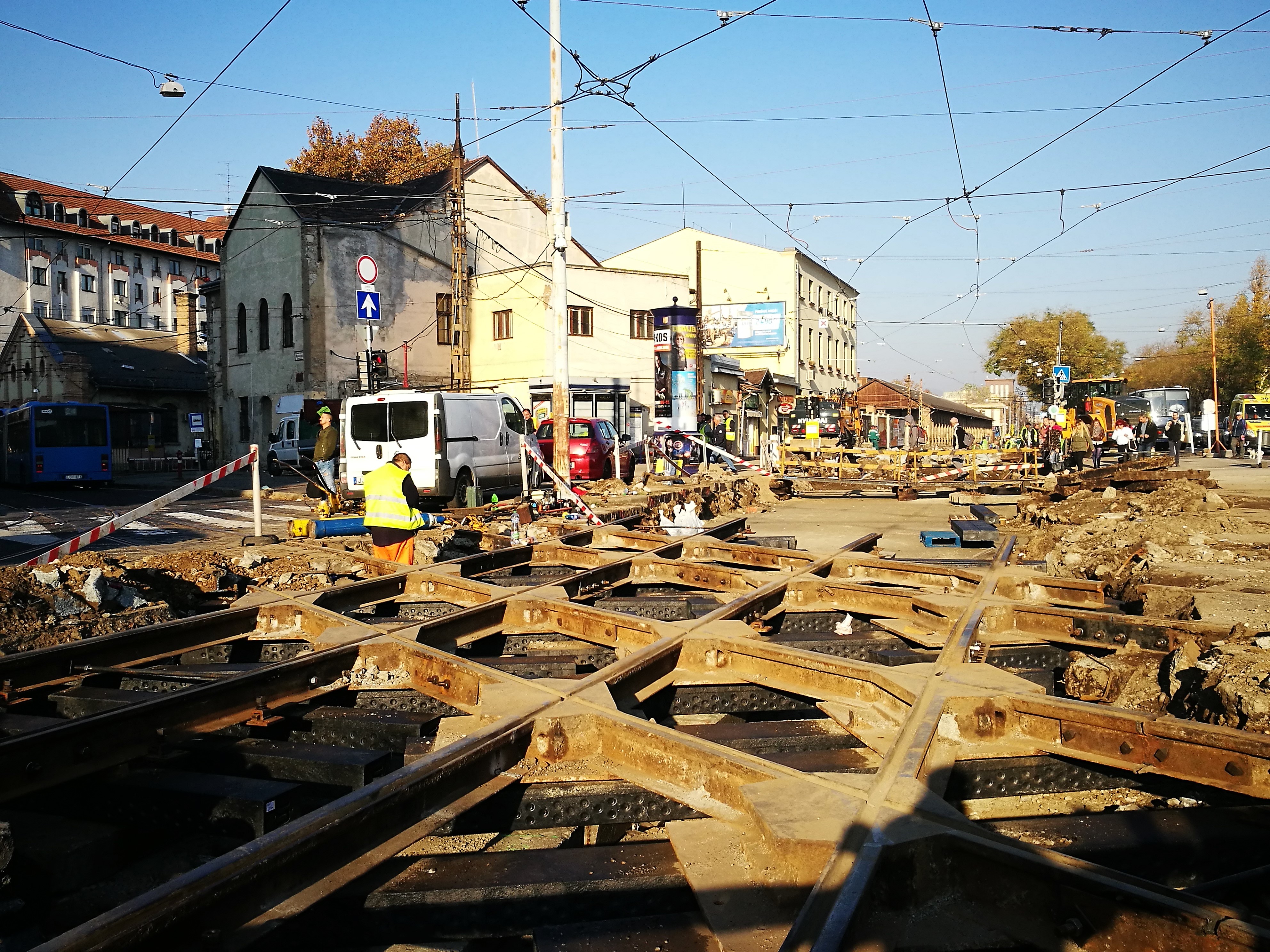 Megújuló sínpályák Budapesten