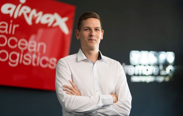 „Megoldásközpontú módon szeretünk dolgozni” – interjú Árki Péterrel, az Airmax Cargo Budapest Zrt. légiexport-vezetőjével